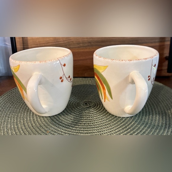 Set of 2 Laurie Gates "Corsica Collection" Chicken Ceramic 16 oz. Mugs Cups EUC. - Picture 2 of 9